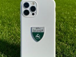 نادي البحرين Metal Sticker - ملصق معدني فاخر عالي الجودة